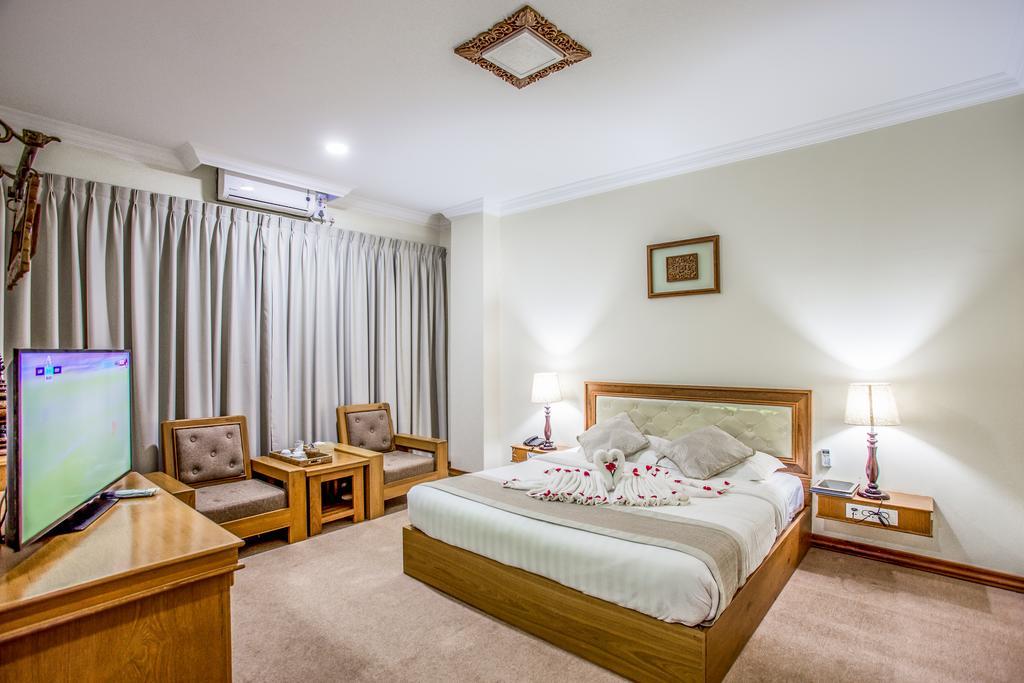 Hotel Shwe Nann Htike Pyin Oo Lwin Esterno foto