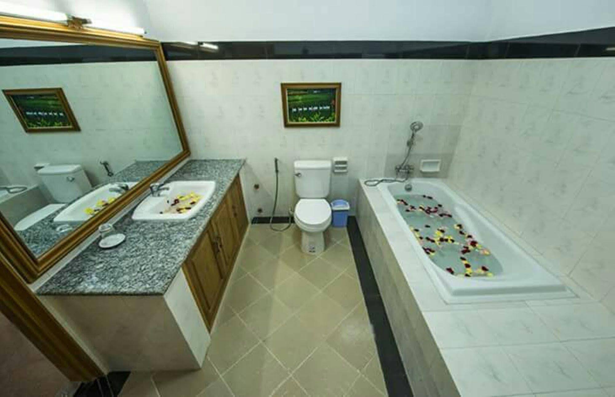 Hotel Shwe Nann Htike Pyin Oo Lwin Esterno foto