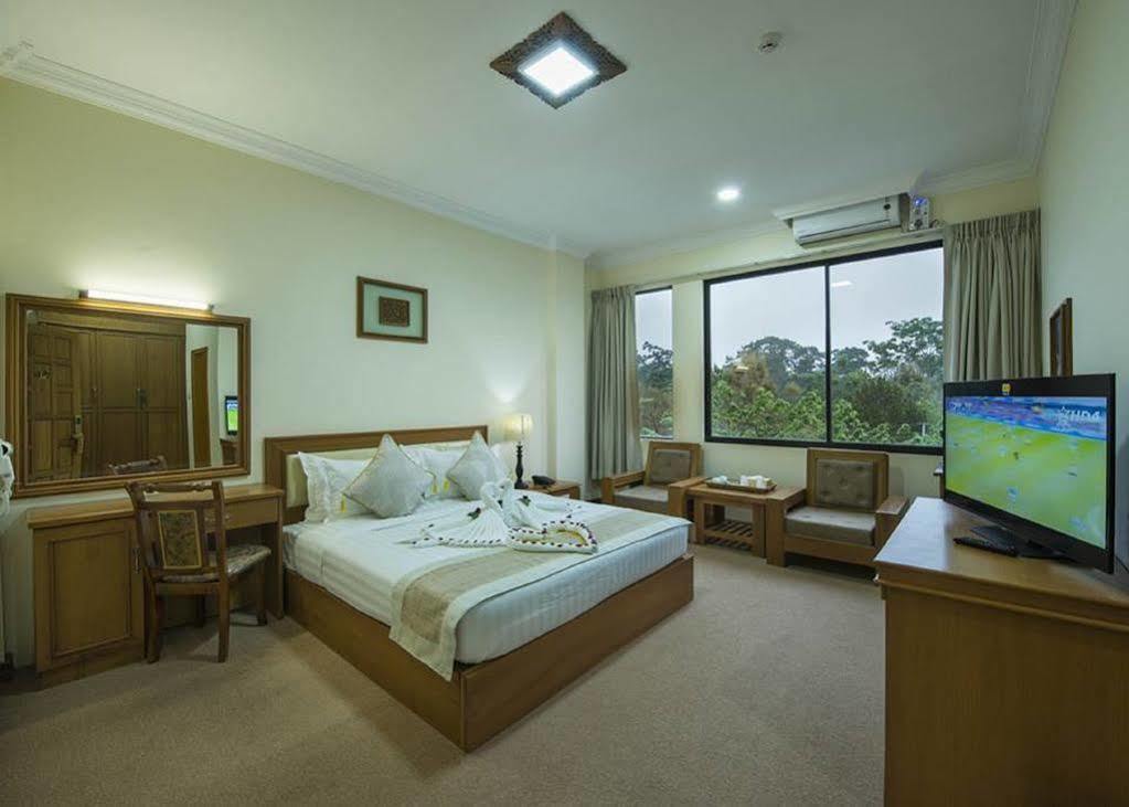 Hotel Shwe Nann Htike Pyin Oo Lwin Esterno foto