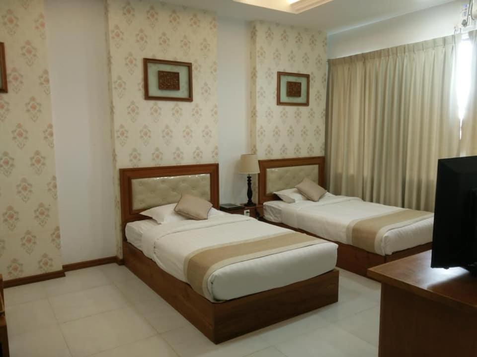 Hotel Shwe Nann Htike Pyin Oo Lwin Esterno foto